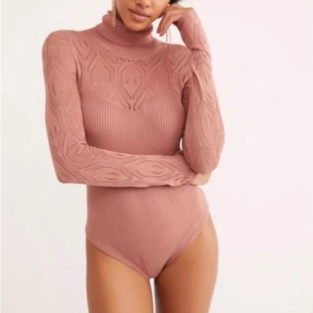 Free People pretty pointelle blush turtleneck long sleeve bodysuit